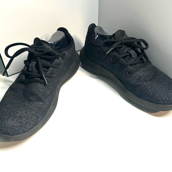 Allbirds Men's Natural Black with Natural Black‎ Sole Mizzles in Size 10 - Picture 2 of 13